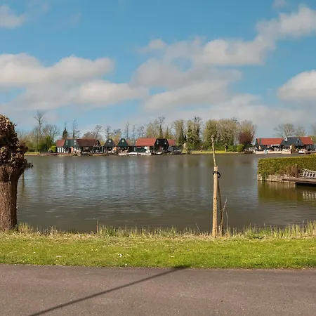 Tulip Marina - Garden Sauna Prázdninový dům *