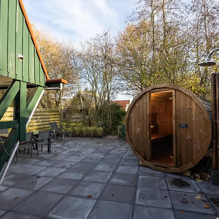 Prázdninový dům Tulip Marina - Garden Sauna