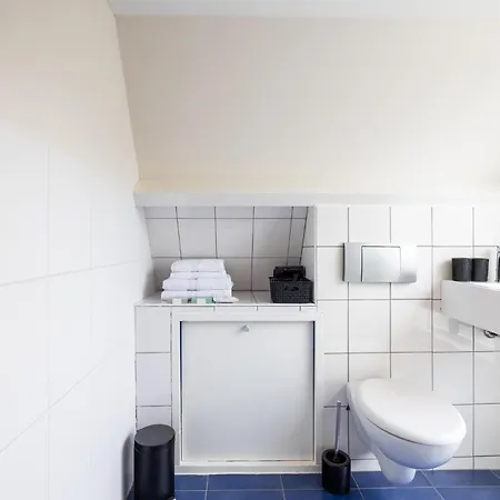 Tulip Marina - Garden Sauna Casa de Férias *